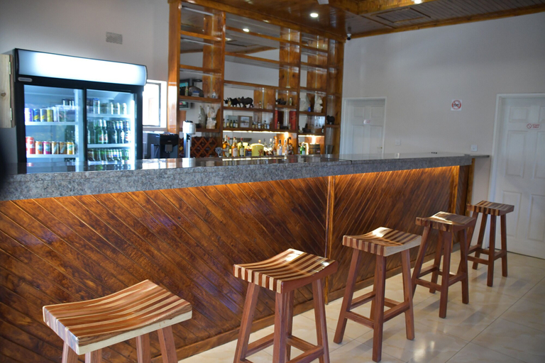 Food & Drinks 4, Bhejane Lodge, Hwange