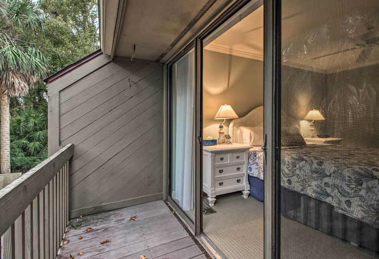 Others 5, Home w/ Private Courtyard - Walk to Coligny Beach!, Beaufort