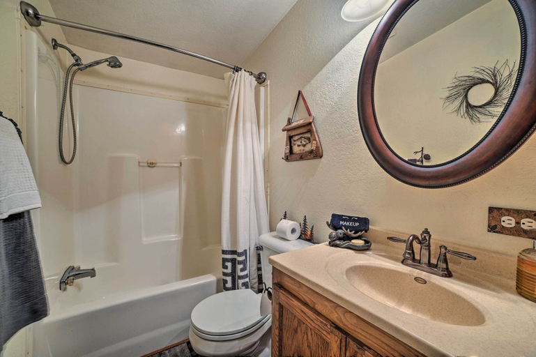 Bathroom 4, Cozy Hale Home Between Long & Loon Lakes!, Iosco