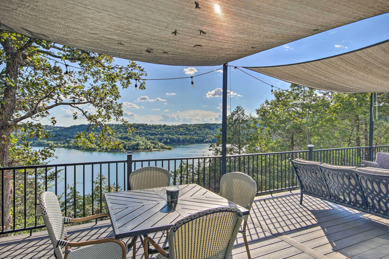 Others 1, Table Rock Lake Hideaway w/ Deck: Bring Your Boat!, Barry