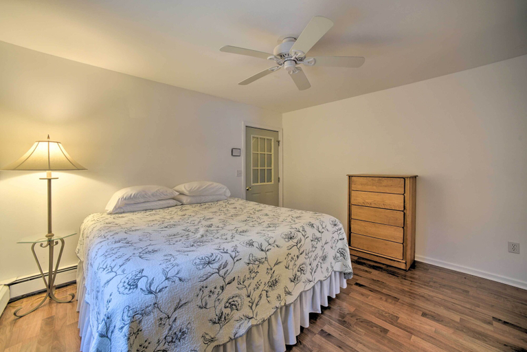 Bedroom 3, Lakefront Adirondacks Home: Fish, Hike, Ski!, Warren