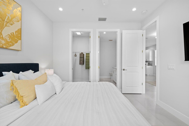 Bedroom 3, NAPLES GEM, Collier