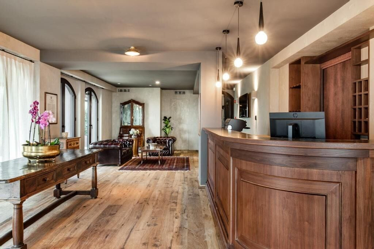 COUNTRY HOUSE OLIVETO SUL LAGO, Bologna