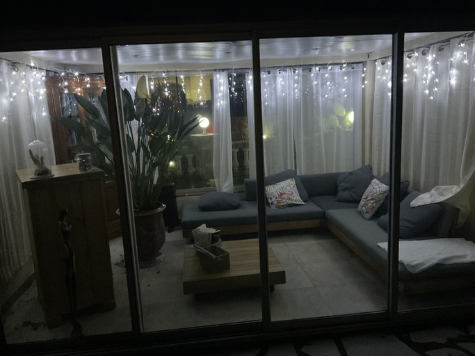 Bedroom 5, Les Secrets du Defends, Var