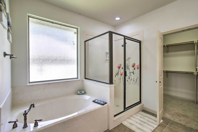 Bathroom 4, Welcoming Montgomery Home in Gated Community!, Montgomery