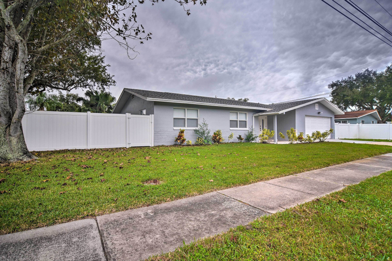Exterior & Views 2, Updated Largo Getaway w/ Private Pool & Lanai!, Pinellas