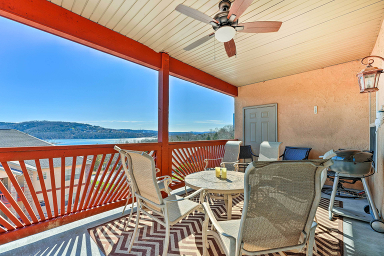 Others 1, Spacious Branson Condo on Table Rock Lake!, Stone