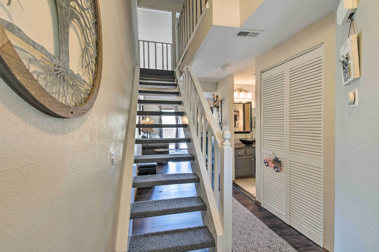 Others 5, Cozy & Convenient Branson Condo w/ Balcony!, Taney