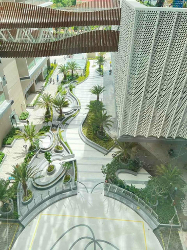 Exterior & Views 19