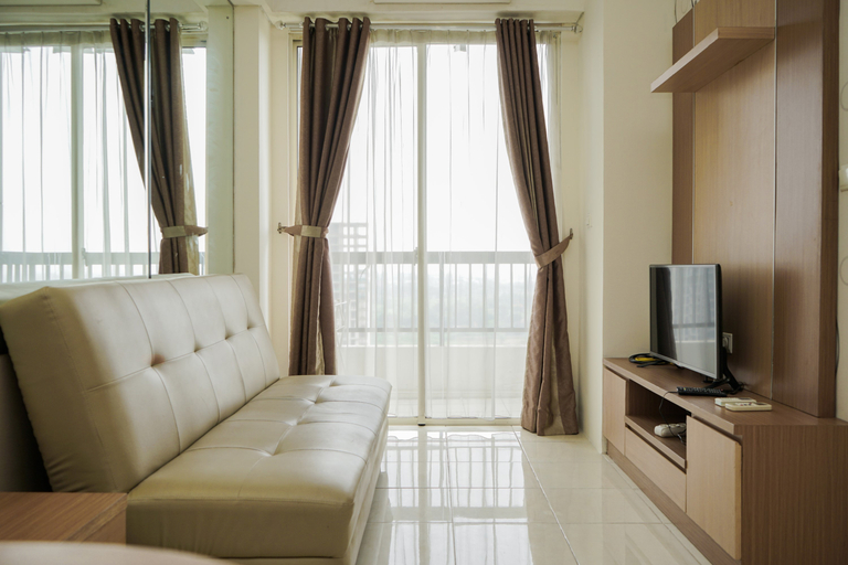 Others 2, Nice and Comfy 1BR at Silkwood Residence By Travelio, Tangerang