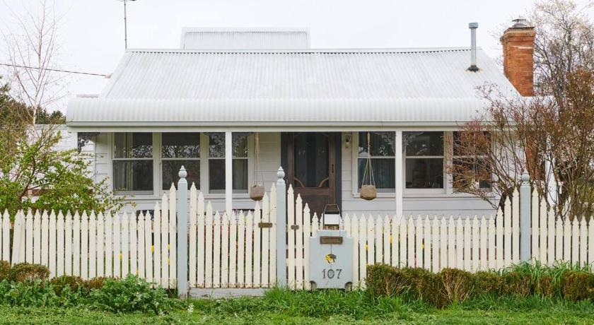 Miners Cottage lancefield, Macedon Ranges - Romsey
