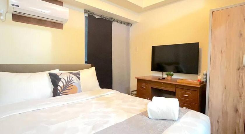 Best Location and Spacious 1BR w/ WI-FI at Brixton Place, Pasig, Pasig City