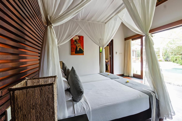 Villa Sasoon 3, 100 mt to Beach, Karangasem