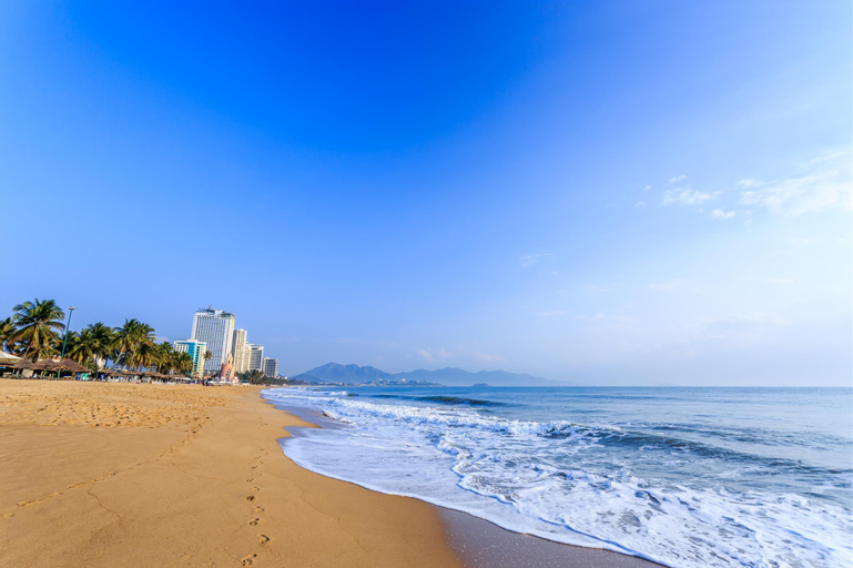 Ocean view pool villa 5 bedrooms, Nha Trang
