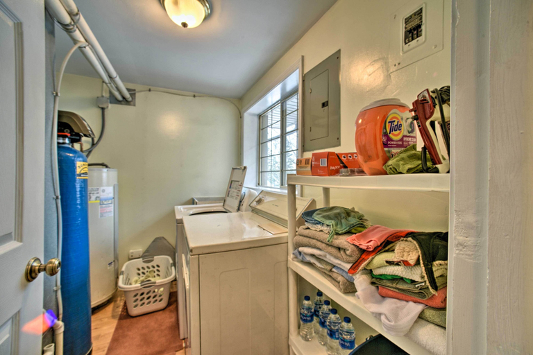 Others 1, Cozy Southeast Michigan Home w/ Private Yard, Oakland