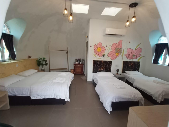 Bedroom 2, Monkey Mier LOT 2028, Alor Gajah