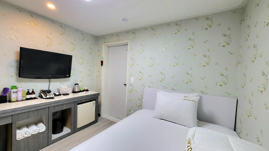 Bedroom 3, Goseong 43 Psy, Goseong