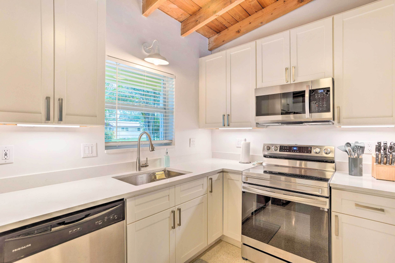 Others 5, Stuart Home w/ Pool - Close to Dtwn & Beaches, Martin