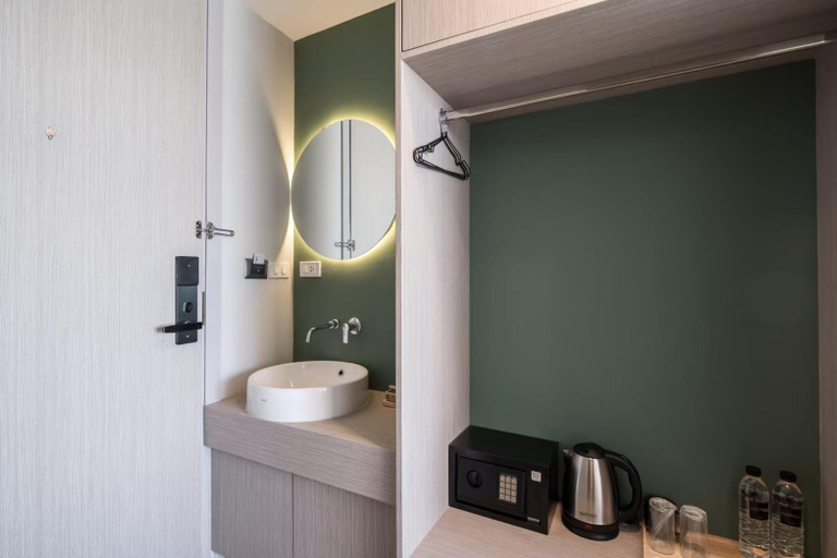 Bathroom 3, Yanud Residence pool view room1, Phuket Island