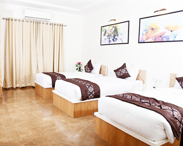 Bedroom 3, hotel grand ecotel, Aurangabad