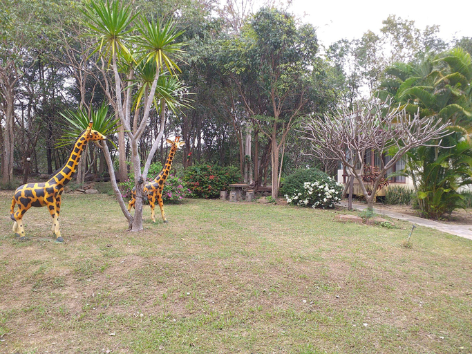Others 4, Raisubsomboon Resort, Sikhiu