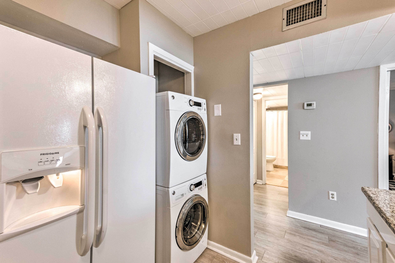 Bathroom 4, Sunny Destin Condo w/ Pool & Beach Access!, Walton