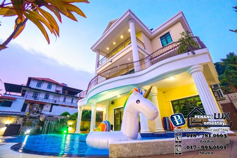 Private Pool Lux Villa w/KTV 20p, Pulau Penang