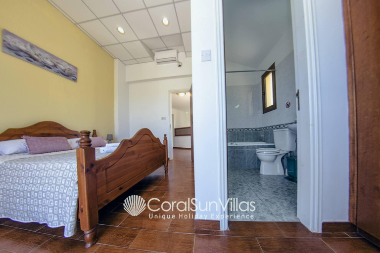 Bedroom 3, Fabulous Villa In Coral Bay Near Beach, Amenities