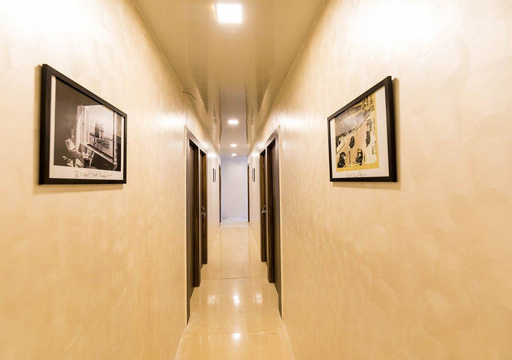 Bathroom 2, Hotel New Sky Palace Residency, Mumbai, Mumbai Suburban
