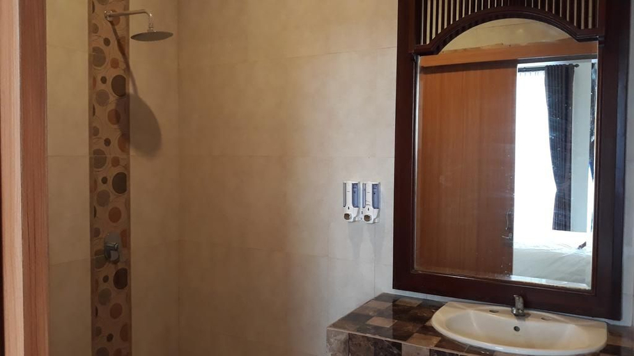 Bathroom 4, Asiana Lovina Hotel, Buleleng