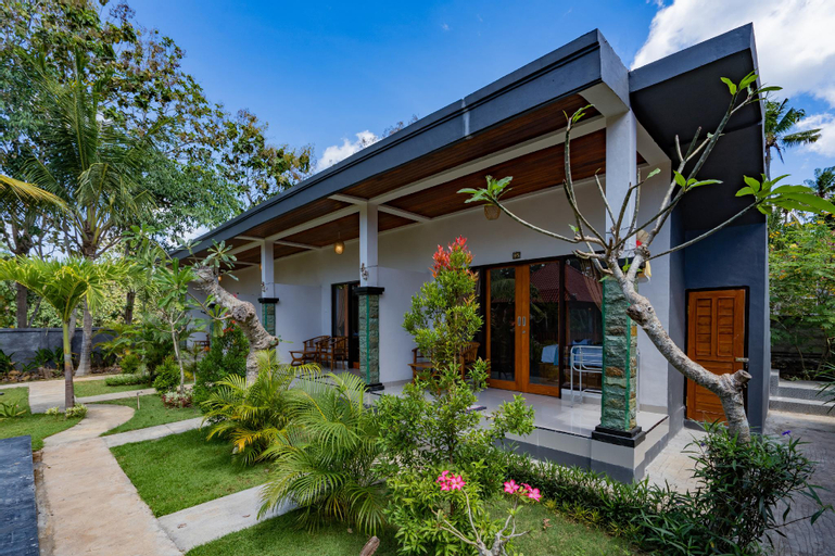 Surya Maha Bungallo 7 Deluxe Rooms Pool View #19, Klungkung