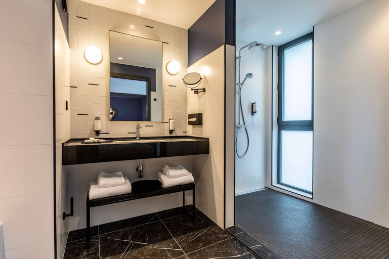 Bathroom 5