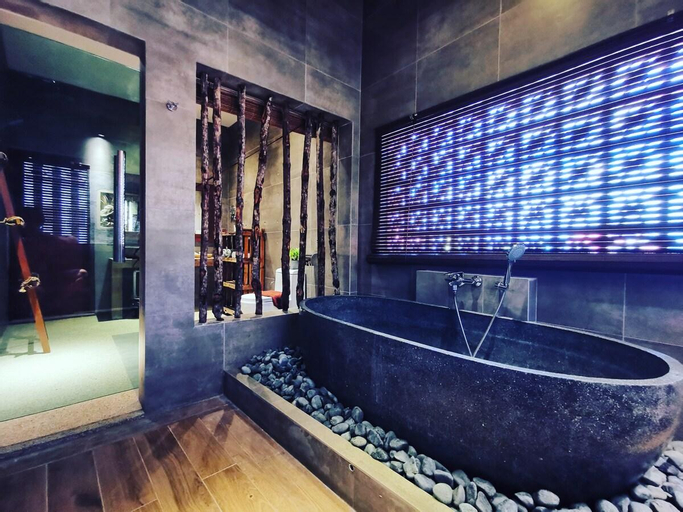 Bedroom 4, Samaya Villa, Balinese 4bedrooms with Private Pool, Malacca City