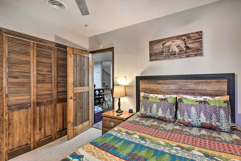 Bedroom 3, Cozy Angel Fire Escape w/ Golf Course Views!, Colfax