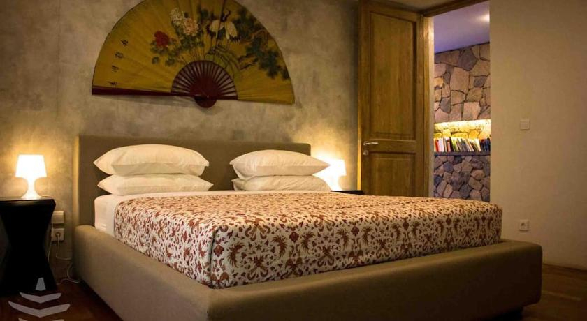 Wahyu Private Peaceful Two Br Rustic Villa W Pool, Denpasar