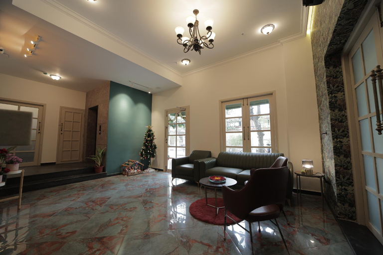 Public Area 3, De Fleur Hotel, Puducherry