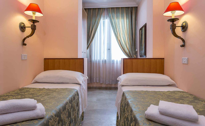 Bedroom 3, Center 3, Roma