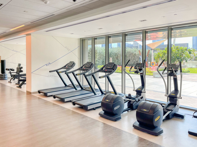 Gym, Maison Privee - Luxury Apt with Burj Khalifa Vw & Direct Mall Access, Dubai