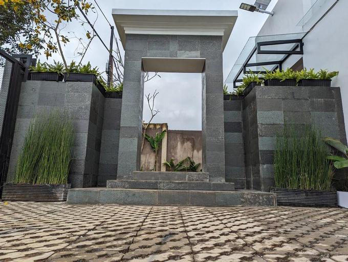 Brand New Sanata Villa Puncak 5BR, Bogor