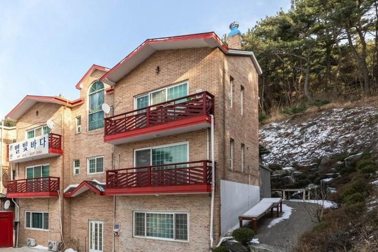 4, Eulwangri Starlight Sea Pension, Jung