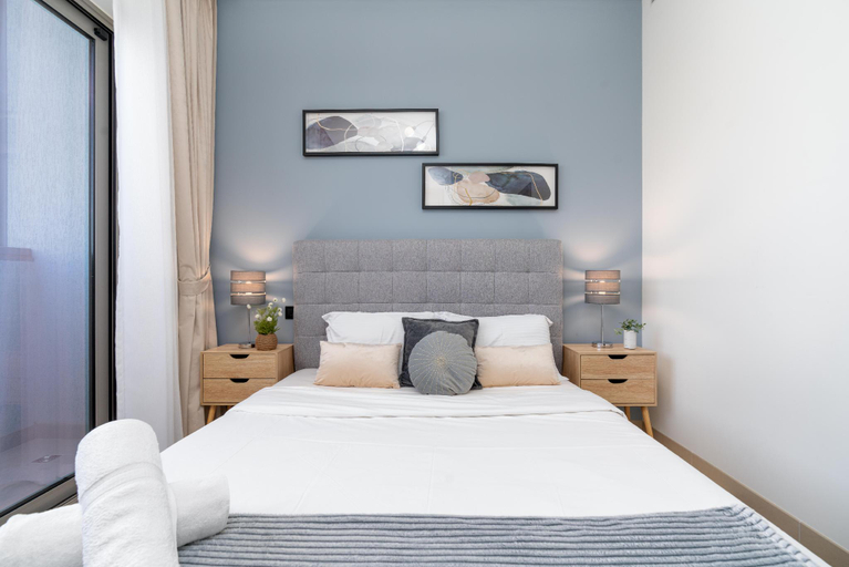 Bedroom 3, Elegant Apartment With Unobstructed City Views, Dubai