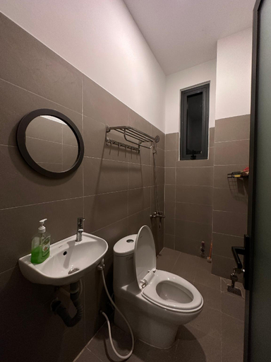 Bathroom 2, Mid Night HomeStay, Ninh Kiều