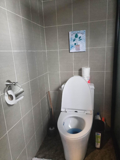 Bathroom 2, Portofino  Homestay