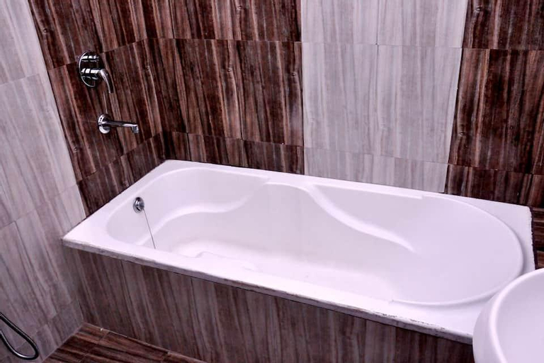 Bedroom 2, Hotel Basant Leela, Hardoi