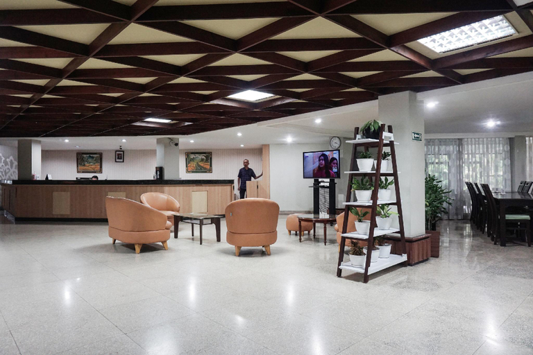 Public Area 1, Collection O 92122 Series Hotel Serpong, Tangerang Selatan
