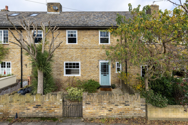 Exterior & Views, Spacious 3 Bed Flat Putney, London