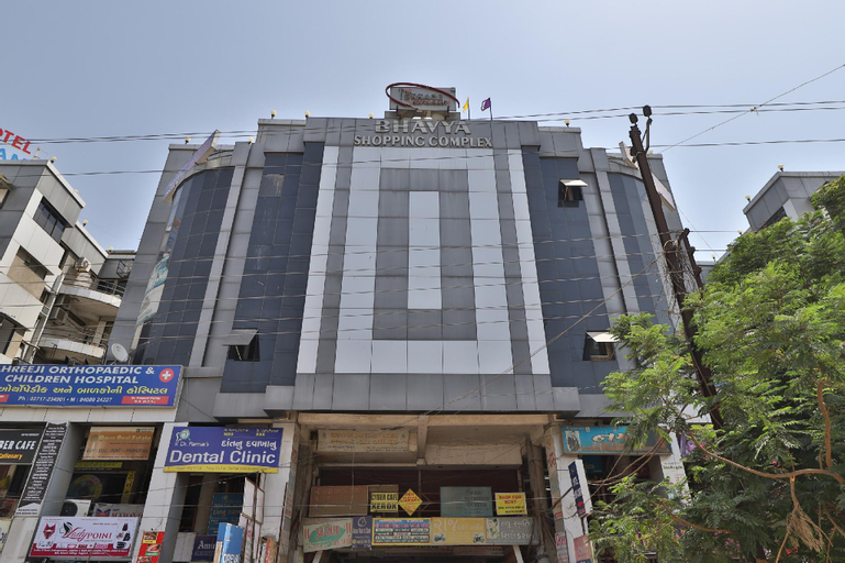 Hotel O Home Hotel Skyland, Ahmadabad