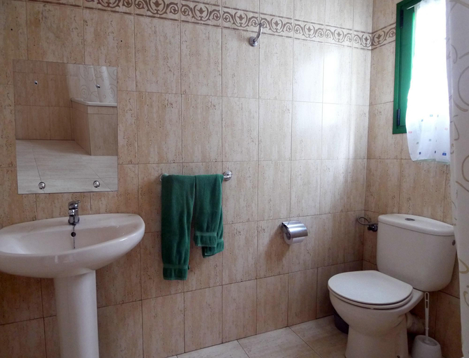 Bathroom, Tropicana Apartamentos, Las Palmas