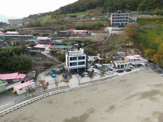 4, Yeosu Beach Free Pension, Yeosu