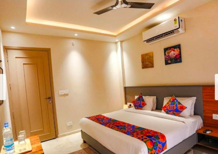 HOTEL GLOBAL CORPORATE, Gautam Buddha Nagar